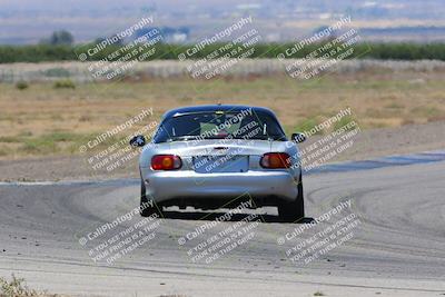 media/Jun-05-2022-CalClub SCCA (Sun) [[19e9bfb4bf]]/Group 1/Race/